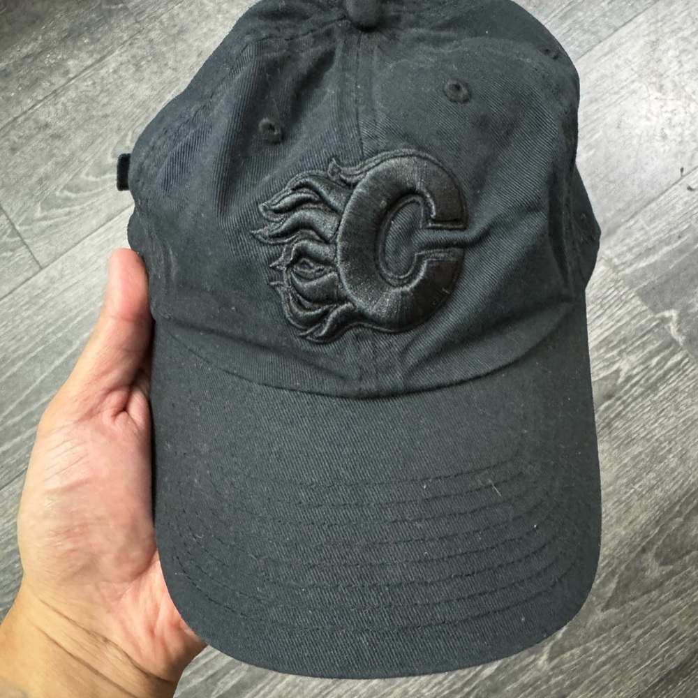 Calgary Flames NHL Black on black embroidered logo 47 OSFA